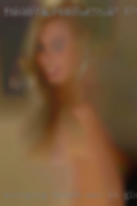 swinging beach sex in Gloversville NY pussy