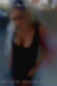 swinging couples girls from do bisexual sex